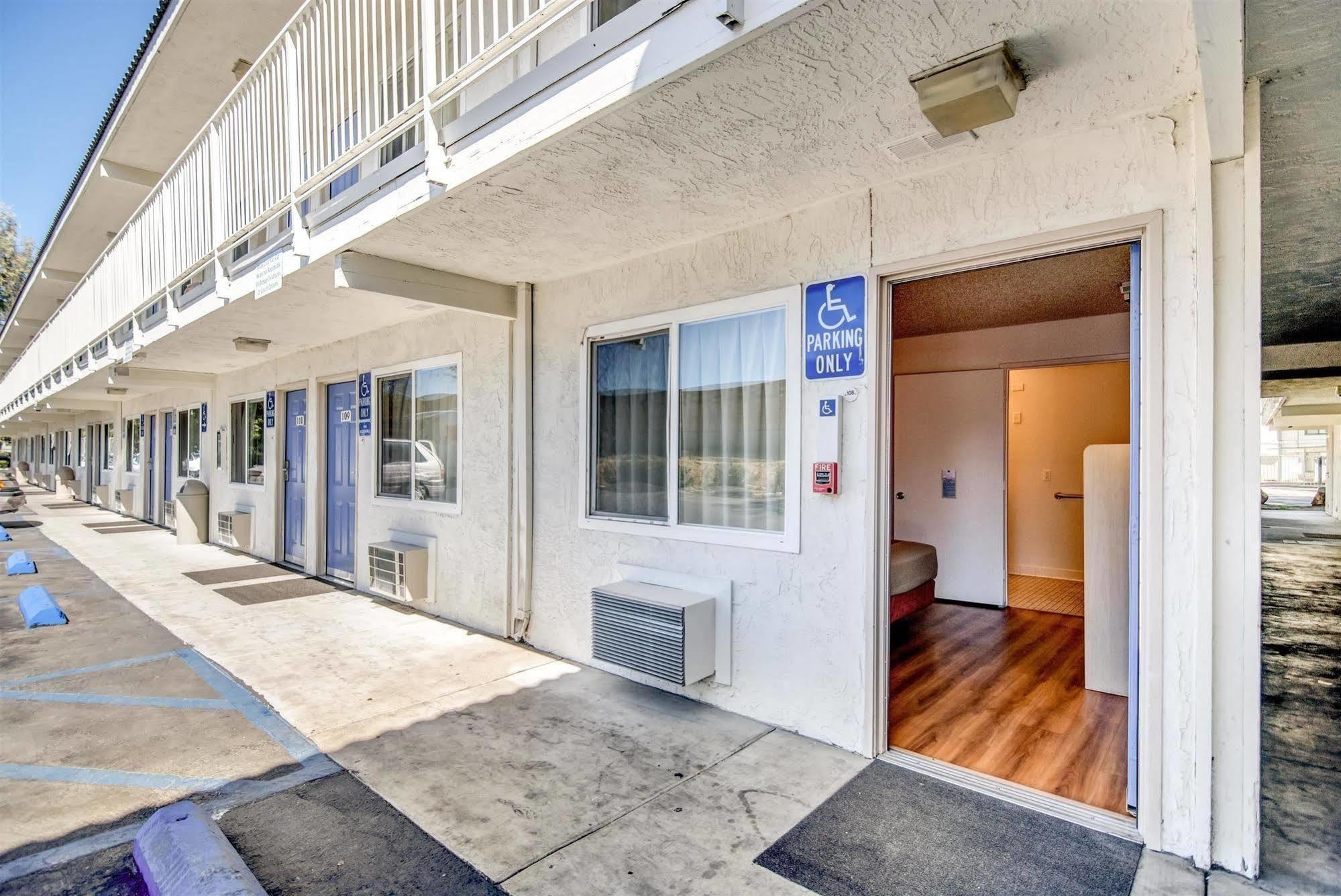 Motel 6-Stockton, Ca - North Lincoln Village Exterior photo